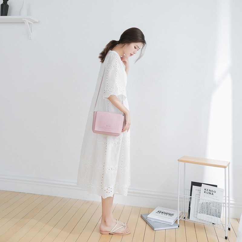 Passion small bag cherry blossom pink shoulder/cross-body bag - กระเป๋าถือ - หนังแท้ สึชมพู