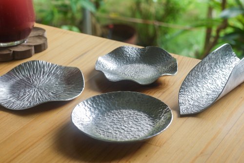 草木竹石 Cao Mu Zhu Shi｜文化體驗工作坊 錫製冷盤-金工鍛敲體驗DIY | 草木竹石 | 大稻埕