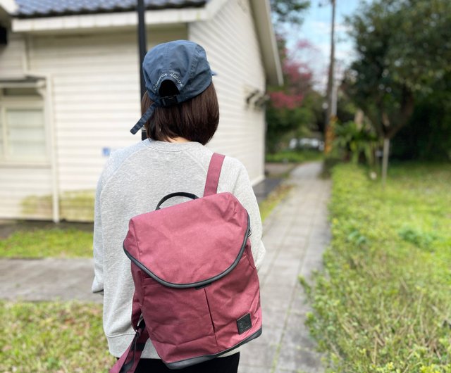 City Rucksack // Red