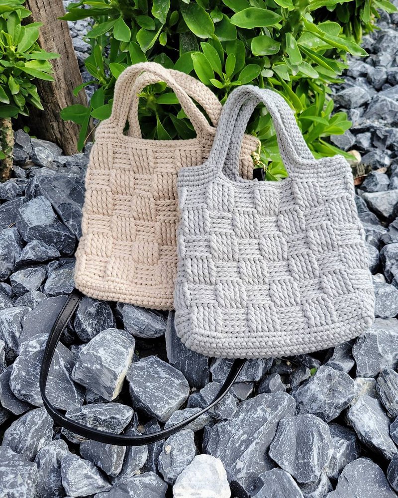 Woven hand-made check bag × handbag × cross-body bag - Handbags & Totes - Cotton & Hemp 