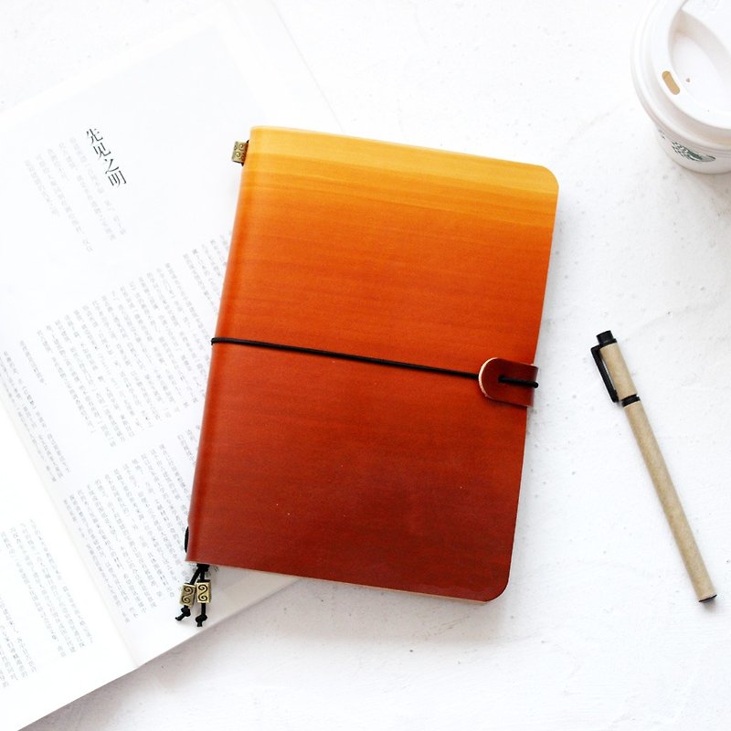 Red brown gradient handbook leather notebook / leather diary / travel book / can be customized - สมุดบันทึก/สมุดปฏิทิน - หนังแท้ สีทอง