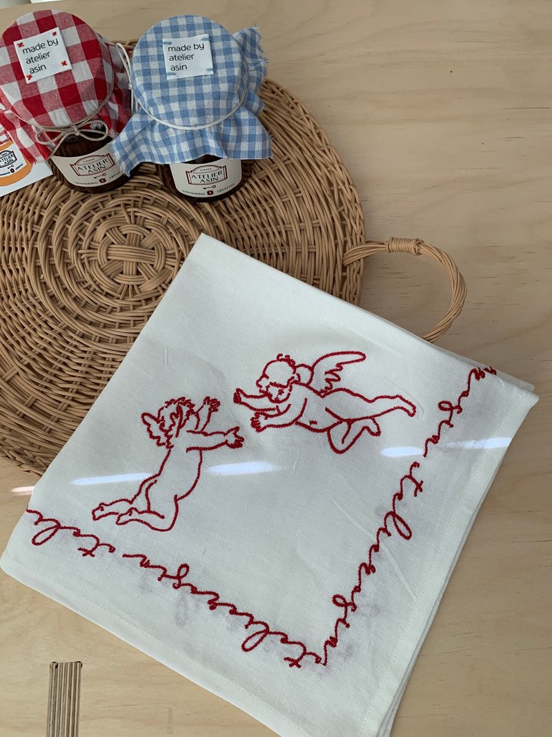 Atelier Asin Homemade Angel Embroidered Napkins - ผ้ารองโต๊ะ/ของตกแต่ง - ผ้าฝ้าย/ผ้าลินิน 