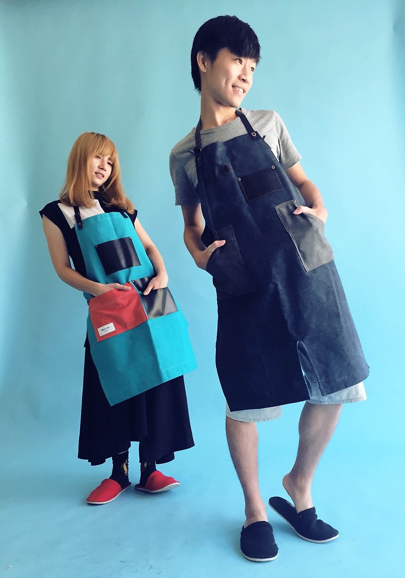 Industrial style work clothes bib pocket apron (washed blue) - Aprons - Cotton & Hemp Blue