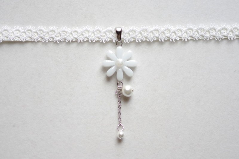 樹脂藝術 方形吊墜・夜色深處 - 項鍊 - 樹脂 白色