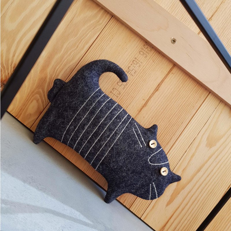 Felt cat sewing pattern PDF tutorial in English  digital product - 手工藝教學/工具書 - 其他材質 