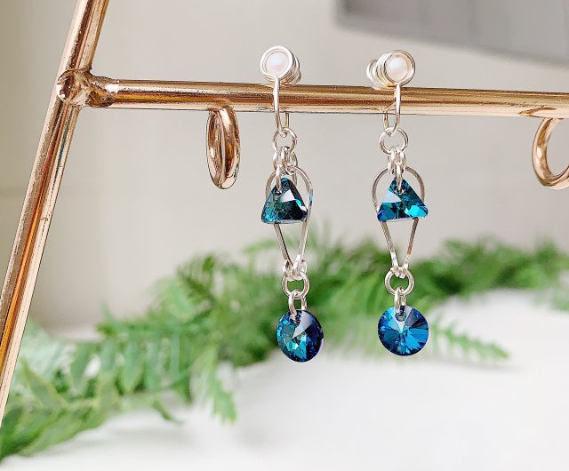 How to Use Add a Bead Ear Wire Hooks to Make SWAROVSKI ELEMENTS Crystal  Earrings 