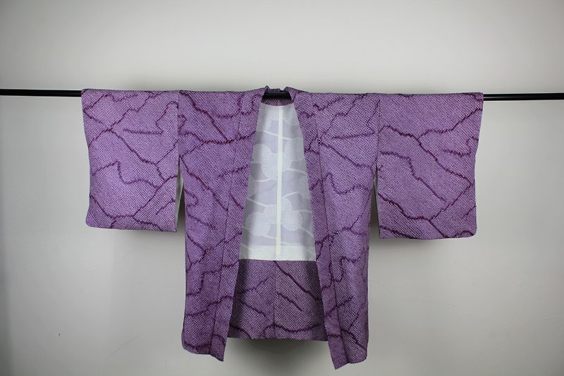 小龜葛葛- 日本 立體點陣山型紋 羽織和服外套 - 女大衣/外套 - 絲．絹 紫色