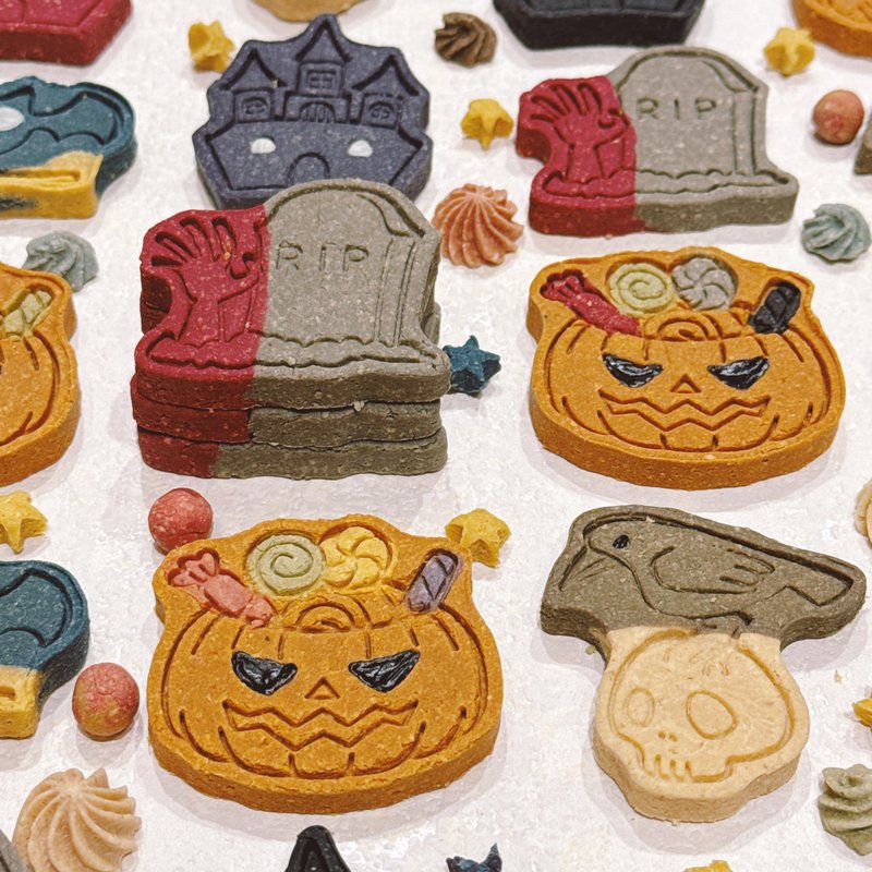 Trick or treat Halloween limited edition tin box cookies. Handmade snacks for dogs and cats - ขนมคบเคี้ยว - อาหารสด 