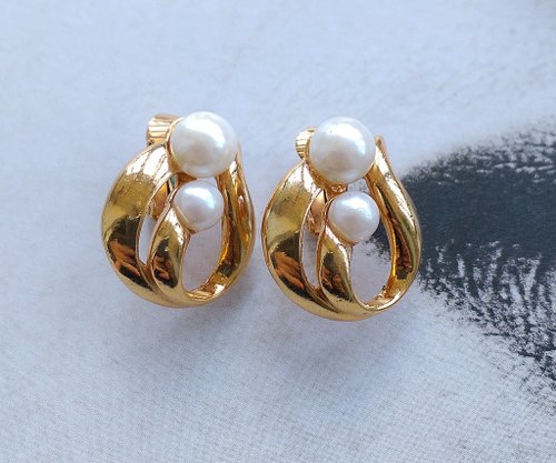老時光角落 Vintage Jewelry 西洋古董飾品 AVON 優雅 對稱雙珠 夾式耳環