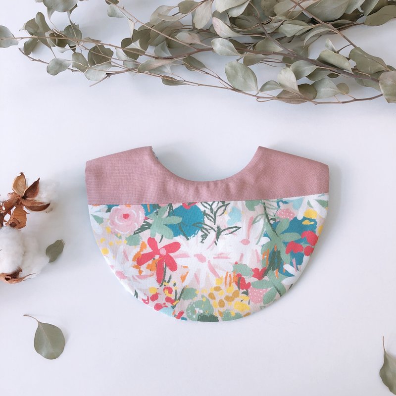 島森家 / 圍兜兜 / 雙面 / 拼接 / 雙釦 / 木槿花 - 圍兜/口水巾 - 棉．麻 粉紅色