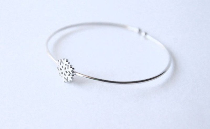 Grand member [handmade silver jewelry] snowflake sterling silver bracelet - สร้อยข้อมือ - เงินแท้ ขาว