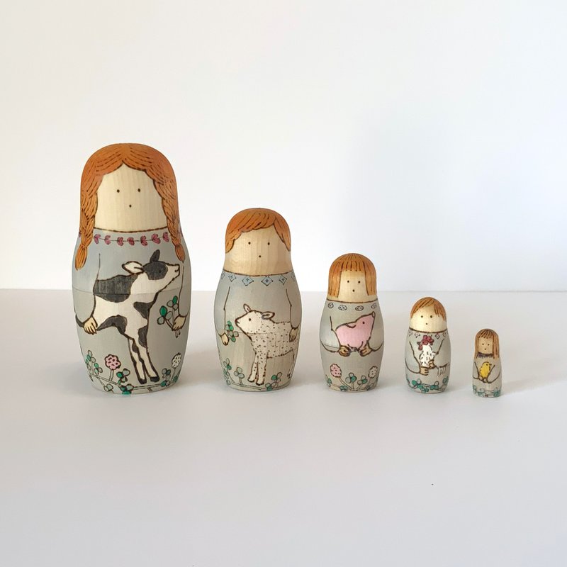 マトリョーシカ　農場の子どもたち - 公仔/玩偶 - 木頭 灰色