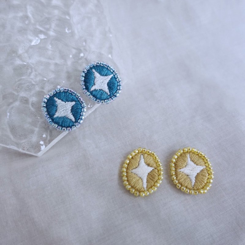 Yiyi・Hand-embroidered earrings - Earrings & Clip-ons - Cotton & Hemp Yellow