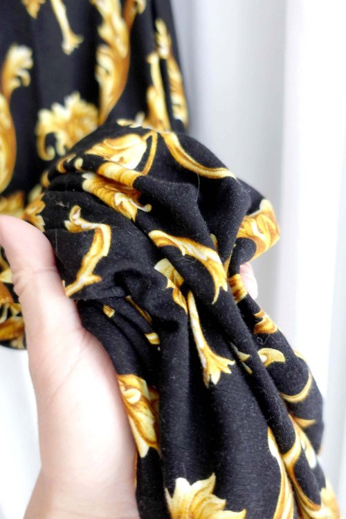 新品 VERSACE ブラック シグネチャー バロック柄 ユニセックス