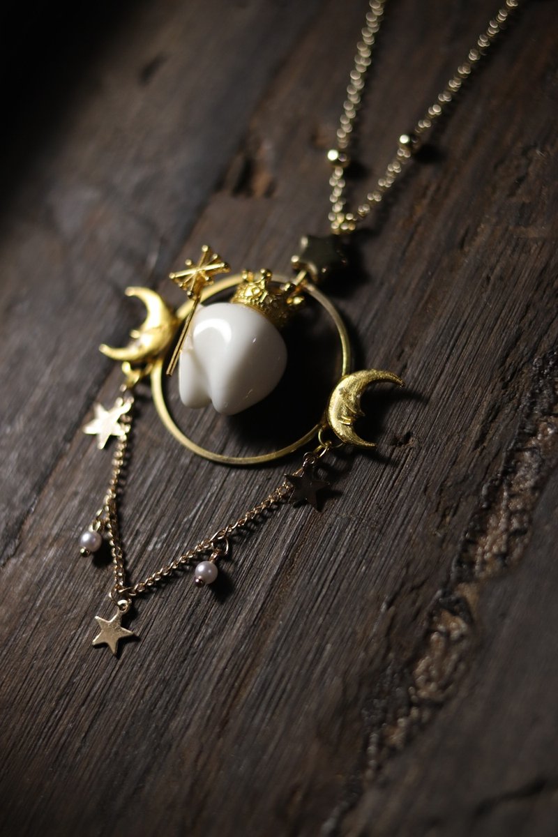 Fantasy style tooth fairy - Necklaces - Resin Gold