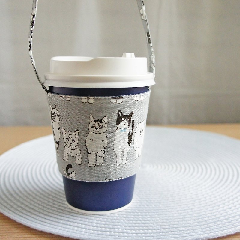 Lovely * Hand-painted cat drink cup bag ‧Package ‧Cover cup cover ‧Cover cup case 【Convenience store paper cup】 * Light gray (Japanese cloth) - Beverage Holders & Bags - Cotton & Hemp Gray