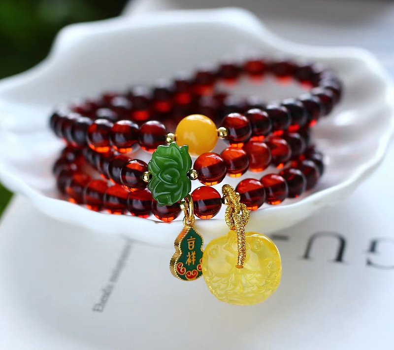 Need for natural blood amber beads 7MM Bracelet with three laps full of honey Wax honey jasper dotted with Pisces pendant Amber - สร้อยข้อมือ - เครื่องเพชรพลอย 