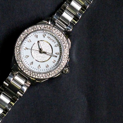 MEDOTA Luxury Farfalla.D 法蝶系列 鑽石貝殼錶面簡約小錶面女錶 / FD-2001