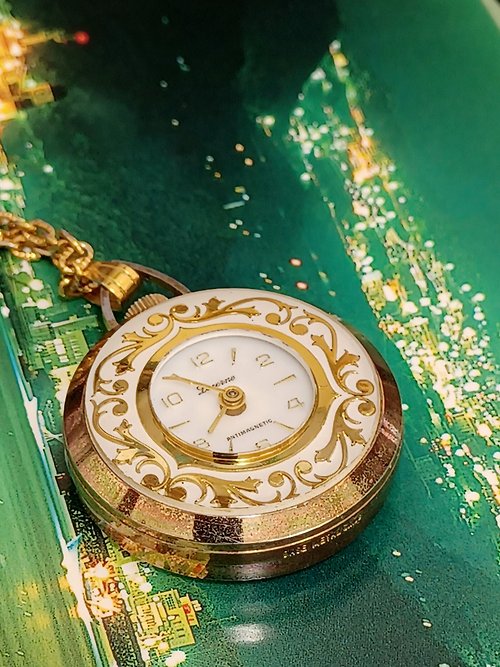 老時光製造所 vintage jewelry LUCERNE 描花金紋機械錶 項鍊