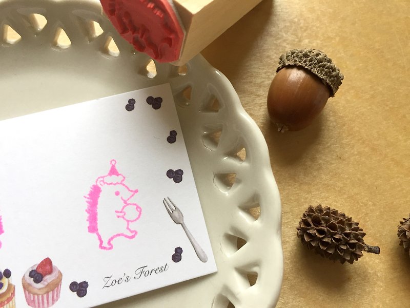 Zoe's Forest Christmas Hat Hedgehog Seal Rubber Stamp Christmas Exchange Gift - ตราปั๊ม/สแตมป์/หมึก - ไม้ 