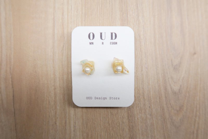OUD Original.Handmade Geometric. MOP Gold Foil Cube Earring/Clip-on - Earrings & Clip-ons - Shell 