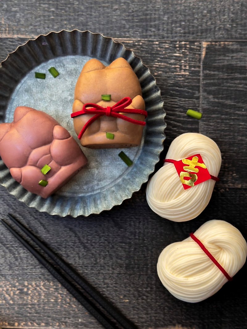 Taiwanese Pig's Knuckle Noodles Handmade Soap Gift Box | New Year's Eve Vegetables and Birthday Celebrations | Birthday Gifts | Leap Month - สบู่ - วัสดุอื่นๆ สีนำ้ตาล