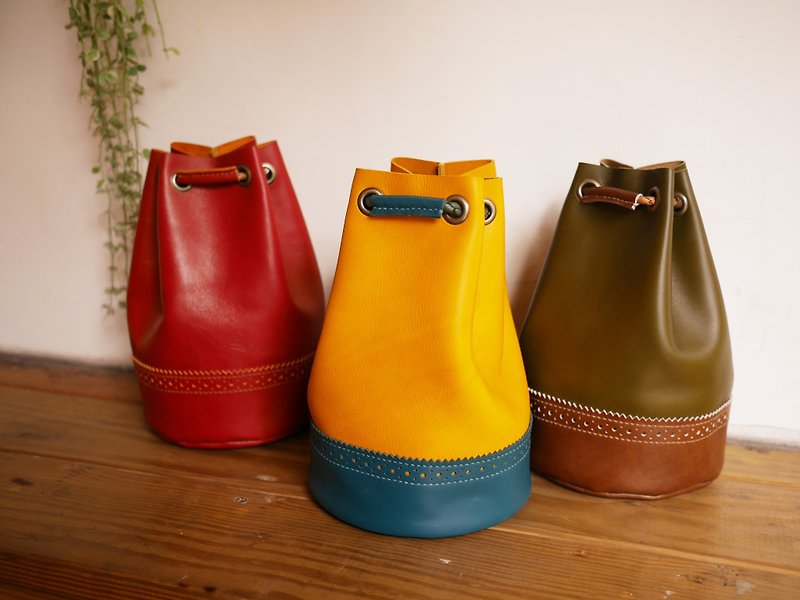 Oxford classic bucket bag - yellow section - Messenger Bags & Sling Bags - Genuine Leather Yellow
