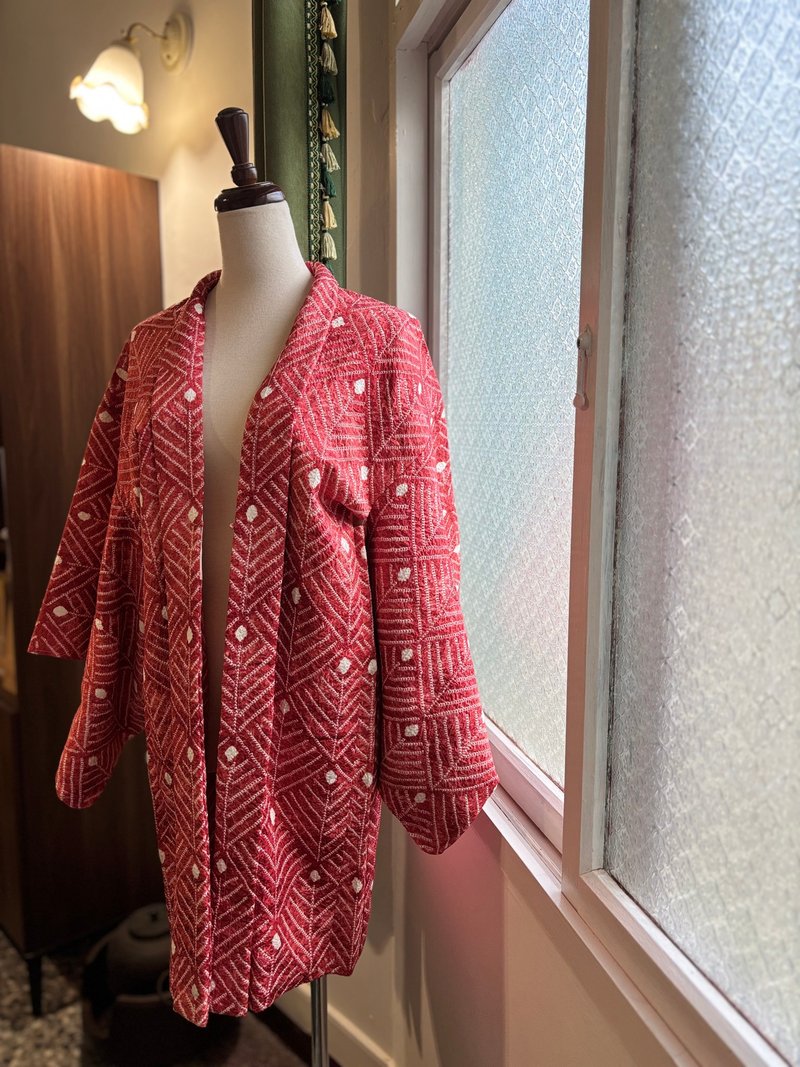總絞染深紅羽根全新古著羽織 - 女大衣/外套 - 絲．絹 紅色