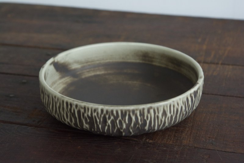 Chiseled wood grain bowl | The night after the rain | B - ถ้วยชาม - ดินเผา สีดำ