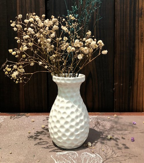 八塗文創 陶瓷圓點刻紋造型 白釉小花器 花瓶擺件 辦公桌 茶席