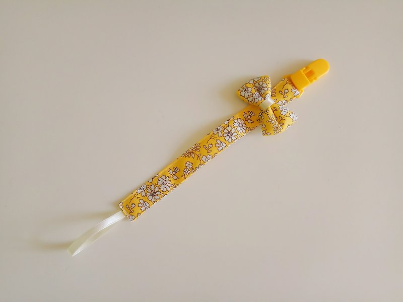 Christmas gift <yellow> flower bow pacifier clip ribbon pacifier clip moon gift vanilla pacifier available - ของขวัญวันครบรอบ - ผ้าฝ้าย/ผ้าลินิน สีส้ม