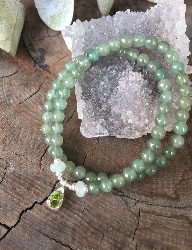 ♦ My.Crystal ♦ Clearwater ♦ Natural Emerald Double Bracelet (with Peridot Pendant) - สร้อยข้อมือ - เครื่องเพชรพลอย สีเขียว