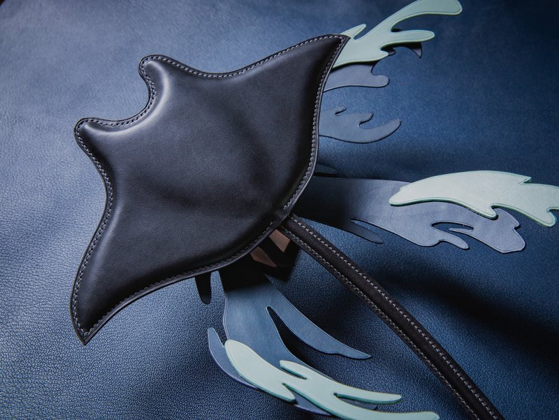 DB-MT00 Leather Creation: Devil Ornaments in the Deep Sea - ของวางตกแต่ง - หนังแท้ สีดำ