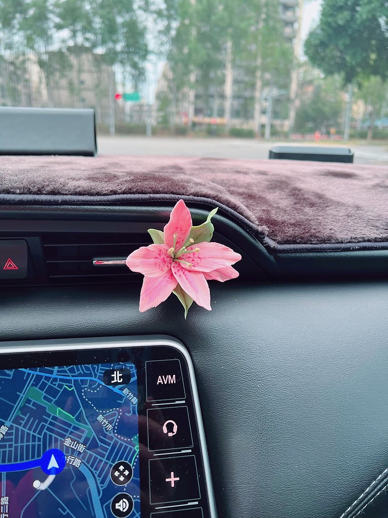 Gypsum flower molding-car diffuser air conditioner clip - Fragrances - Other Materials 