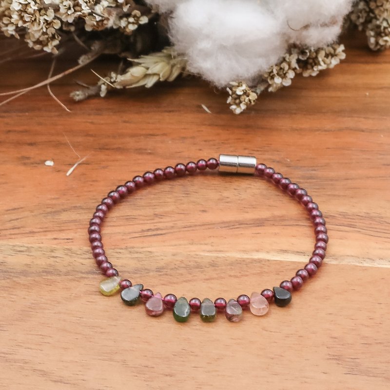 Blessing Stone | Tourmaline Garnet Original Stone Bracelet Natural Stone Bracelet - สร้อยข้อมือ - เครื่องเพชรพลอย สีแดง