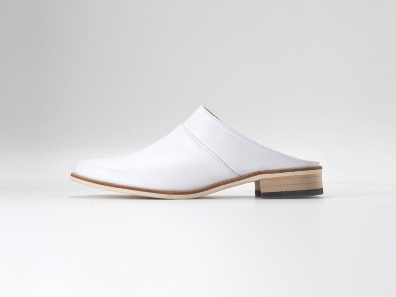 Display items are cleared - Aihua Mule Shoes 35# ~ 42# - Sandals - Genuine Leather White