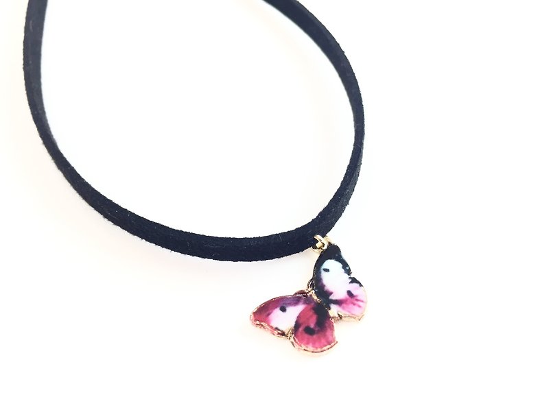 "Classical Butterfly Necklace - Necklace black / purple section" - สร้อยคอ - หนังแท้ สีม่วง
