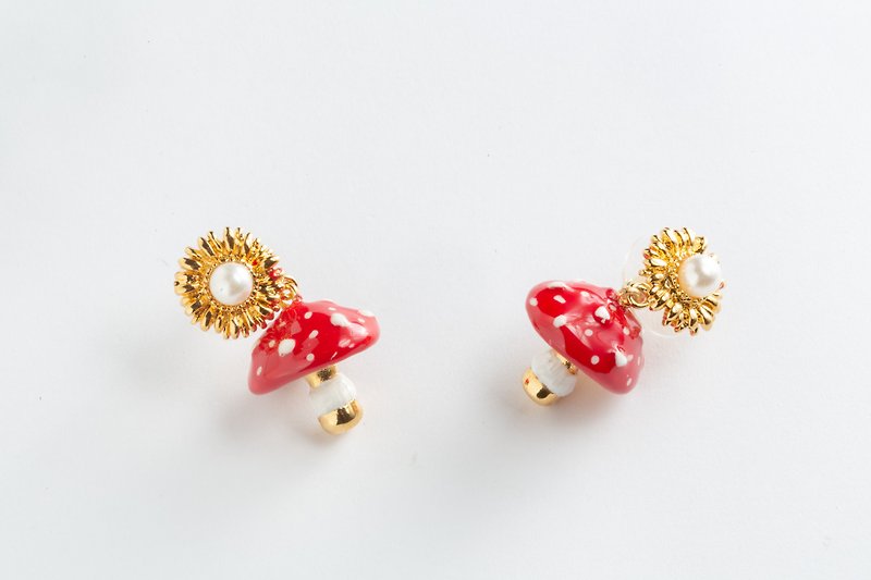 Daisy mushroom earrings - Earrings & Clip-ons - Enamel 