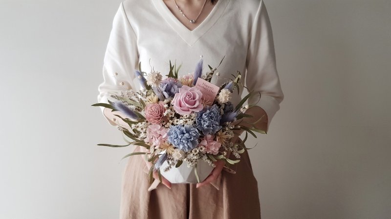 Love媽咪|母親節|永生花+乾燥花|夢幻康乃馨盆花|粉藍 - 乾燥花/永生花 - 植物．花 粉紅色