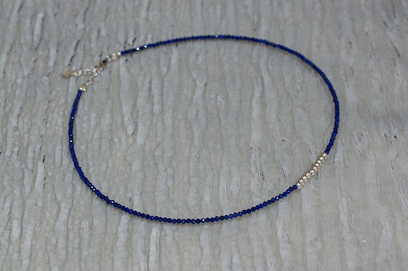ラピスシルバー925ネックレス、リニアメモリーアロイ付き - ネックレス - 宝石 ブルー