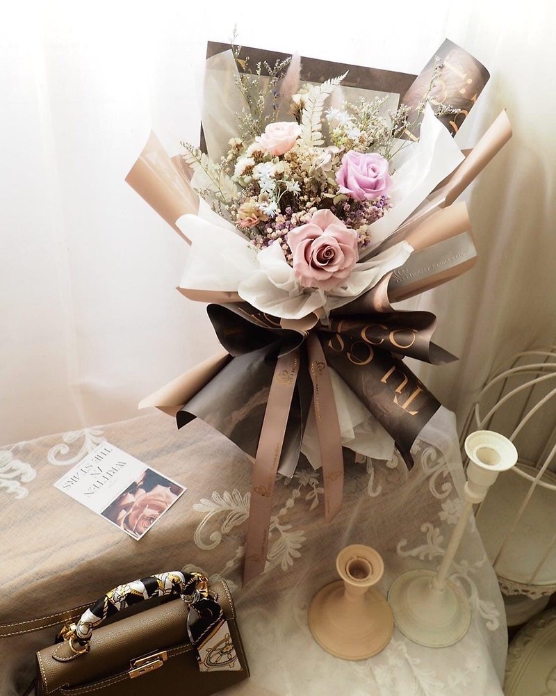 Korean style multi-layered bouquet-preserved flower dried flower graduation bouquet Mother's Day Valentine's Day gift - ช่อดอกไม้แห้ง - พืช/ดอกไม้ สึชมพู
