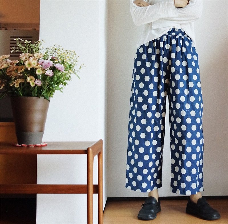 Blue large polka dot straight pants casual pants Indian hand-printed polka dot thin cotton indigo - กางเกงขายาว - ผ้าฝ้าย/ผ้าลินิน สีน้ำเงิน