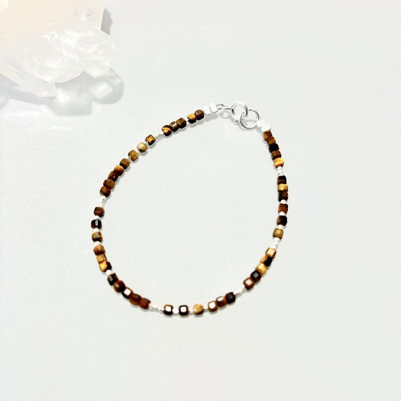 Tiger's eye  Silver Gemstone Blue Bracelet - สร้อยข้อมือ - เครื่องเพชรพลอย สีทอง