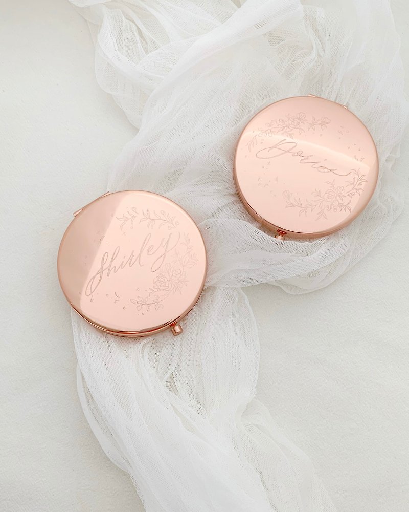 Custom hand-engraved English calligraphy name small round mirror - Other - Rose Gold Pink