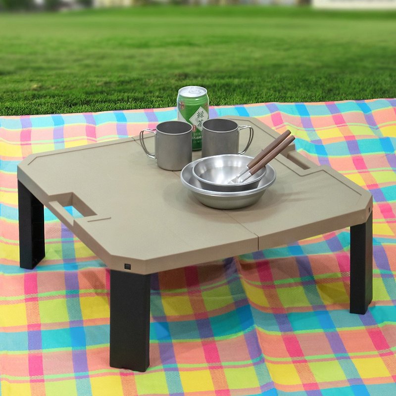 JEJ CHABBY Japan-made square portable folding table/leisure table - Dining Tables & Desks - Plastic Khaki