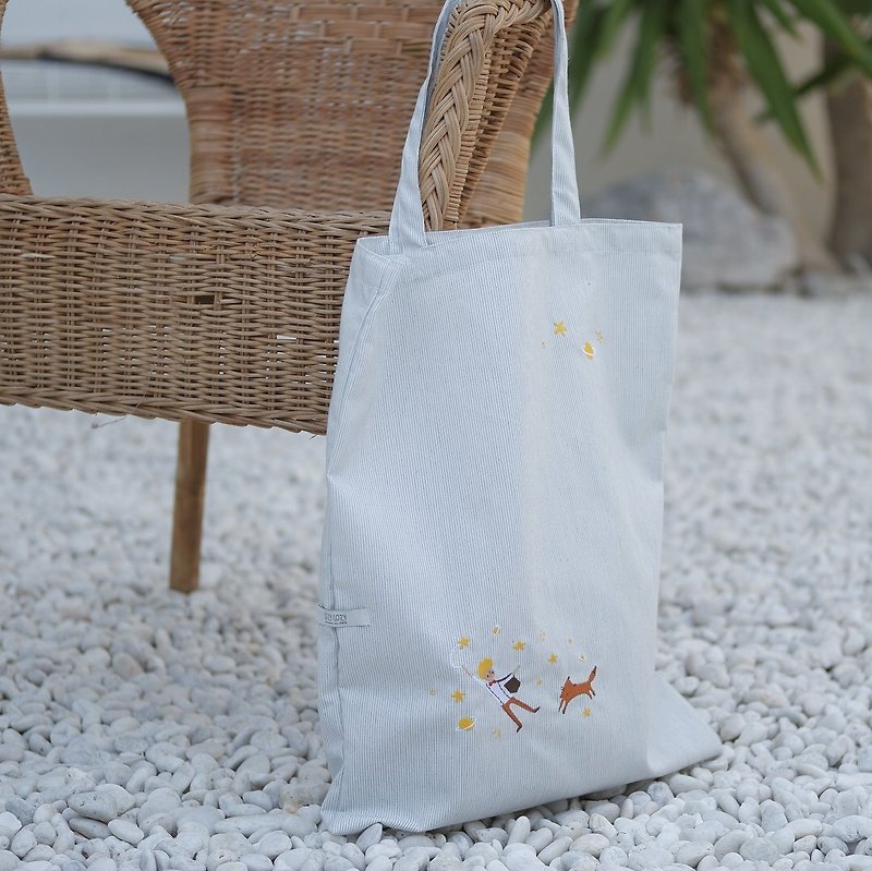 Little Prince Tote Bag : WHITE COLOR - 側背包/斜背包 - 繡線 白色