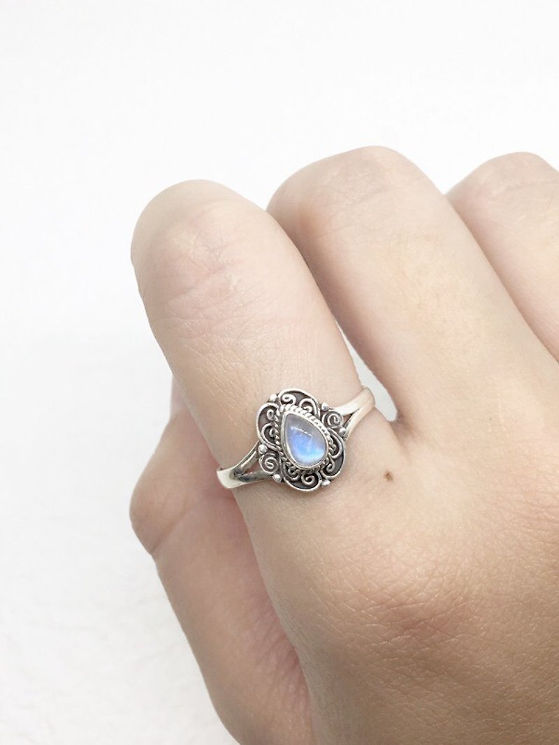 Moonlight stone 925 sterling silver classical style trim ring Nepal handmade mosaic production (style 3) - General Rings - Gemstone Blue