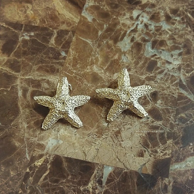 [VINTAGE] ZENTALL tagged gold marine starfish ear clip - ต่างหู - โลหะ สีทอง