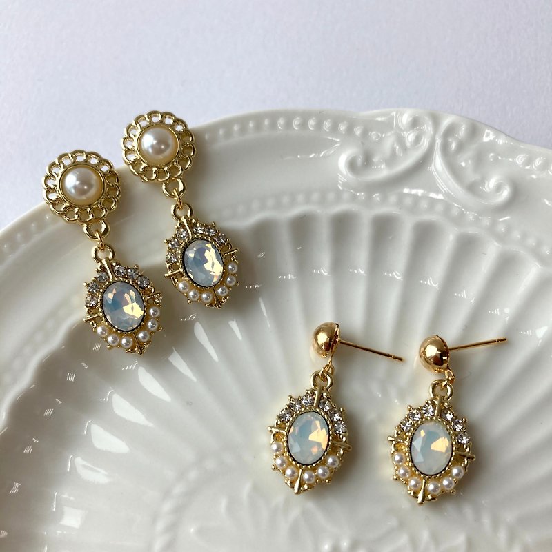 Vintage Opalescent Gemstone Pearl Earrings - ต่างหู - โลหะ สีทอง