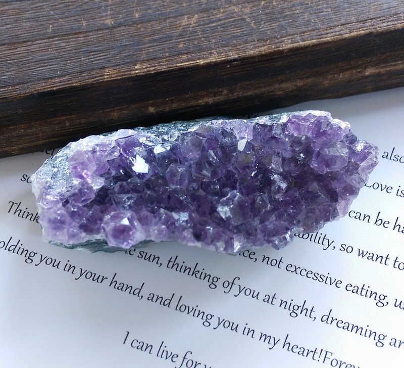 Amethyst  巴西產地 原皮紫水晶  天然礦石 原礦 - 擺飾/家飾品 - 其他材質 